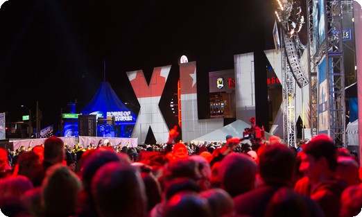 Party beim Super Bowl XLIX. Photo: Super Bowl 50. CC BY 2.0